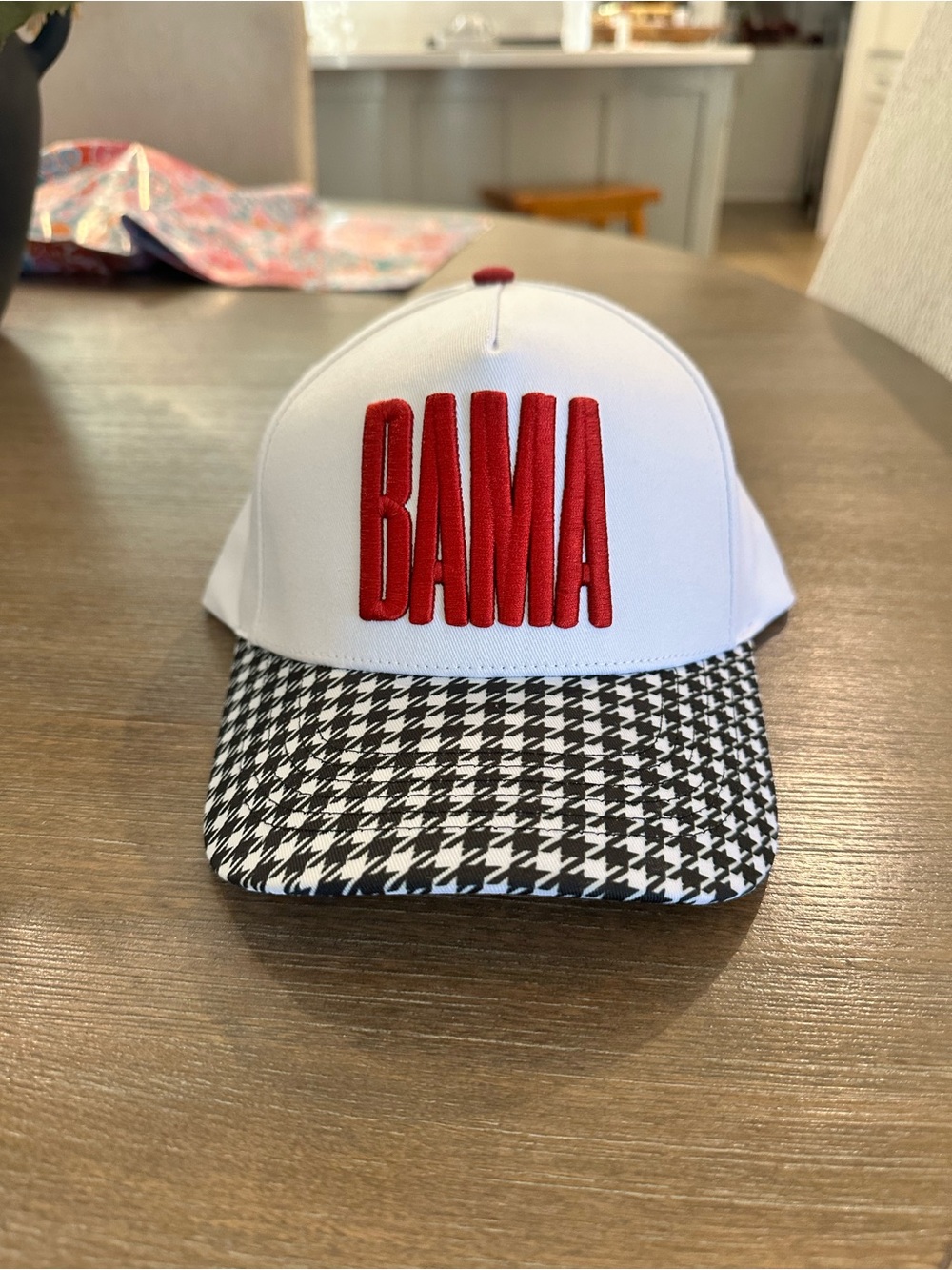 Kids White and Red 'BAMA' Hat with Houndstooth Brim